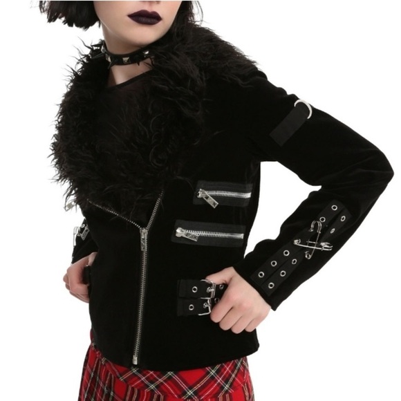 Tripp nyc Jackets & Blazers - TRIPP NYC Vintage Y2K Black Velvet Faux Fur Jacket Safety Pin Lace Buckle M Goth
